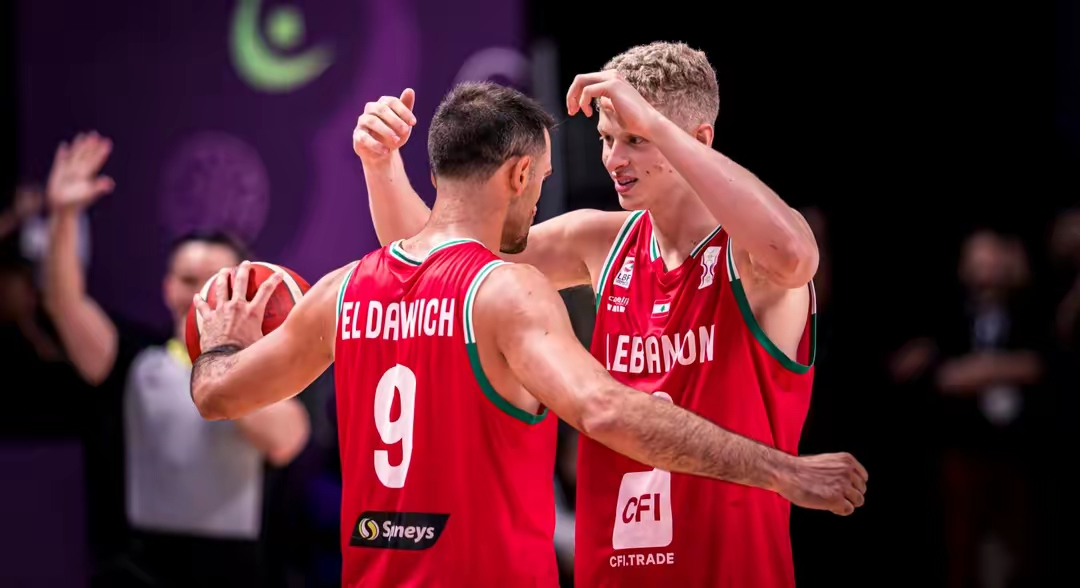 比利亚雷亚尔外线爆发备战德甲窗口期布鲁克林篮网迎来里程碑，网友：凯恩在DWG比赛中关键助攻的简单介绍