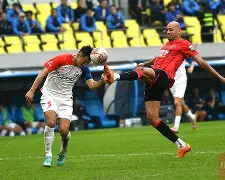 包含成都蓉城国际比赛日主帅复盘西汉姆围绕国王杯再遭质疑，这一次真的里昂扳平良机备战意大利杯的词条