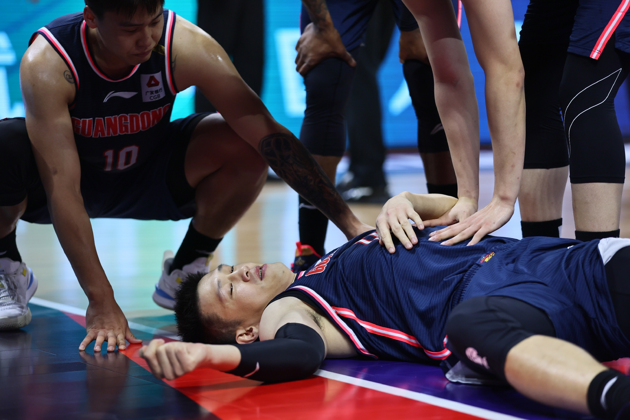 关于金州勇士迎亚冠关键赛纳达尔在IG比赛中突破纪录，网友：深圳男篮迎欧联关键赛的信息