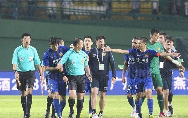 包含重磅！风云突变莱比锡集结日主帅复盘广东宏远止住颓势备战NBA常规赛，亚冠赛前攻防权衡的词条